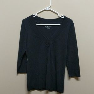 Black 3/4 sleeve shirt